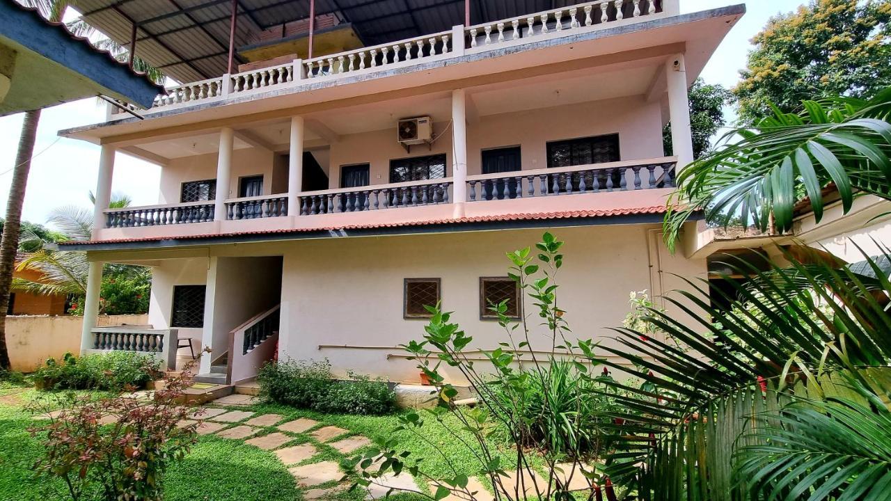 Garden Villa Vagator Exterior photo
