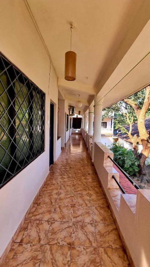 Garden Villa Vagator Exterior photo